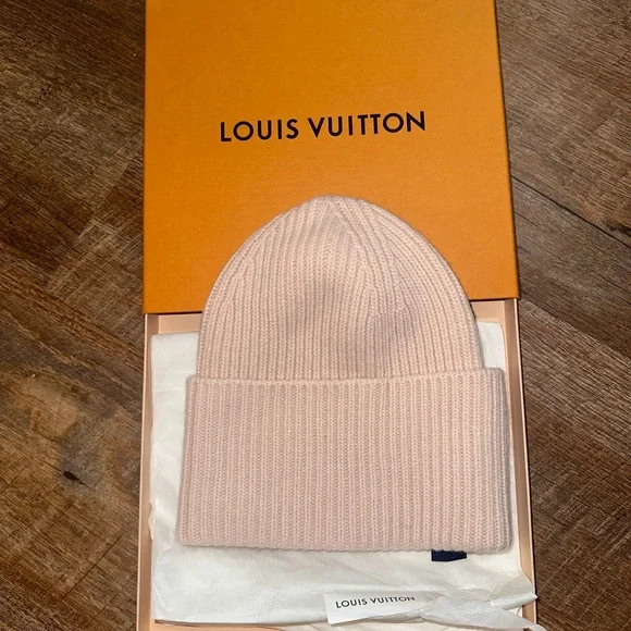 Louis Vuitton Headline Rose Beanie - Picture 3 of 7
